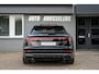 Audi Q8 55 TFSI e quattro S-Line S Facelift SQ8 style RS rood stiksel/gordels....