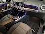 Mercedes-Benz GLB 250 AMG Line 224 PK / Incl BTW / Automaat / Panoramadak / AMG Leder Sport Stoel Pakket / 19" LM Velgen / Apple Carplay / Navigatie / Camera / LED / 1e Eigenaar!
