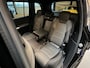 Mercedes-Benz GLB 250 AMG Line 224 PK / Incl BTW / Automaat / Panoramadak / AMG Leder Sport Stoel Pakket / 19" LM Velgen / Apple Carplay / Navigatie / Camera / LED / 1e Eigenaar!