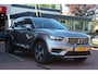 Volvo XC40 T4 Twin Engine *Inscription* | Schuifdak | Carplay | Cruise & Climate Control | PDC | Navigatie | Bluetooth |