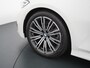 BMW 3-Serie 320i High Executive M-Pakket | Camera | Navigatie | Dealer onderhouden