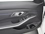 BMW 3-Serie 320i High Executive M-Pakket | Camera | Navigatie | Dealer onderhouden
