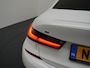 BMW 3-Serie 320i High Executive M-Pakket | Camera | Navigatie | Dealer onderhouden