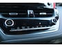 Toyota Corolla Touring Sports 1.8 Hybrid Dynamic Bi-Tone Limited, Elek Achterklep, Stoel & Stuur verwarming, 17" velgen, Apple Carplay/Android Auto!