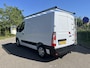 Renault Master T28 2.3 dCi 135 L1H1 Work Edition TREKHAAK / PARKEERSENSOREN VOOR, ACHTER + CAMERA / AIRCO / NAVIGATIE / CRUISE CONTROLE.