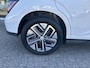 Hyundai Kona Electric EV Fashion 64 kWh |Apple carplay| Trekhaak afneembaar| All Seasonbanden| Climate control| Navigatiesysteem|