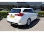 Toyota Auris Touring Sports 1.8 Hybrid Lease Edition | Rijklaar | Trekhaak | Panoramadak | Cruise | Clima | Camera | NL-auto
