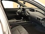 Lexus UX 250h Preference Line - ORIGINEEL NEDERLANDSE AUTO - APPLE CARPLAY/ANDROID AUTO - ADAPTIEVE CRUISE CONTROL - DODEHOEKDETECTIE - KEYLESS ENTRY/START - LICHTMETALEN VELGEN 18'INCH - PARKEERSENSOREN VOOR EN ACHTER - LED LAMPEN VOOR EN ACHTER