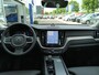 Volvo XC60 T6 Plug-in hybrid AWD Ultra Dark | Panoramadak | Head-up Display | 360 Graden Camera | Harman Kardon | Luchtvering | Stoel en Stuurwiel verwarming | BLIS | LED |