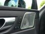 Volvo XC60 T6 Plug-in hybrid AWD Ultra Dark | Panoramadak | Head-up Display | 360 Graden Camera | Harman Kardon | Luchtvering | Stoel en Stuurwiel verwarming | BLIS | LED |