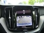 Volvo XC60 T6 Plug-in hybrid AWD Ultra Dark | Panoramadak | Head-up Display | 360 Graden Camera | Harman Kardon | Luchtvering | Stoel en Stuurwiel verwarming | BLIS | LED |