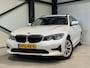 BMW 3-Serie Touring 320e Business Aut. | panorama | navi | trekhaak |