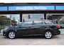 Toyota Avensis Wagon 1.8 VVTi Business | Camera | Trekhaak | Navi | Stoelverwarming