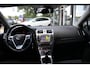 Toyota Avensis Wagon 1.8 VVTi Business | Camera | Trekhaak | Navi | Stoelverwarming