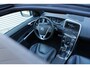 Volvo XC60 T6 Automaat 306PK FWD R-Design | Uniek | Luxury Line | Power Blue Metallic | Standkachel | Trekhaak | Front Blind View Camera | Panoramadak | BLIS | Harman/Kardon | 20'' Lichtmetalen Velgen | Adaptieve Cruise Control | Keyless | Verwarmbare Voorstoelen + Stuurwiel | Elektrisch Verstelbare Voorstoelen | Elektrische Achterklep | Verwarmbare Voorruit | Volvo Guard Alarm