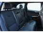 Volvo XC60 T6 Automaat 306PK FWD R-Design | Uniek | Luxury Line | Power Blue Metallic | Standkachel | Trekhaak | Front Blind View Camera | Panoramadak | BLIS | Harman/Kardon | 20'' Lichtmetalen Velgen | Adaptieve Cruise Control | Keyless | Verwarmbare Voorstoelen + Stuurwiel | Elektrisch Verstelbare Voorstoelen | Elektrische Achterklep | Verwarmbare Voorruit | Volvo Guard Alarm