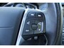 Volvo XC60 T6 Automaat 306PK FWD R-Design | Uniek | Luxury Line | Power Blue Metallic | Standkachel | Trekhaak | Front Blind View Camera | Panoramadak | BLIS | Harman/Kardon | 20'' Lichtmetalen Velgen | Adaptieve Cruise Control | Keyless | Verwarmbare Voorstoelen + Stuurwiel | Elektrisch Verstelbare Voorstoelen | Elektrische Achterklep | Verwarmbare Voorruit | Volvo Guard Alarm
