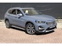 BMW X1 xDrive25e High Executive | 19'' LMV | Trekhaak | Oyster Lederen Bekleding | Panorama Dak | Haman Kardon Speakers | Stoel verwarming |
