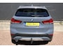 BMW X1 xDrive25e High Executive | 19'' LMV | Trekhaak | Oyster Lederen Bekleding | Panorama Dak | Haman Kardon Speakers | Stoel verwarming |