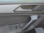 Volkswagen Tiguan 1.4 TSI ACT Connected Series BJ.2017 / Panoramadak / Navigatie / Stoelmassage / Virt.Dashb. / 17"Lmv !!