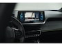 Peugeot e-2008 EV GT 50 kWh | Adaptieve Cruise Control | Camera | Navigatie | Dodehoekdetectie