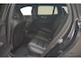Volvo V60 2.0 T8 Twin Engine AWD R-Design [ Panorama dak Navigatie Stoelen voor + achter verwarmd ]