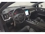 Volvo V60 2.0 T8 Twin Engine AWD R-Design [ Panorama dak Navigatie Stoelen voor + achter verwarmd ]