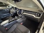 Volvo V60 2.0 B3 Momentum Advantage Automaat | Adaptive cruise | Elektr. trekhaak | Camera | Dealer onderhouden | NL auto