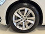 Volvo V60 2.0 B3 Momentum Advantage Automaat | Adaptive cruise | Elektr. trekhaak | Camera | Dealer onderhouden | NL auto
