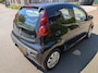 Peugeot 107 1.0 Active airco 5 deurs zwart apk