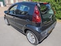 Peugeot 107 1.0 Active airco 5 deurs zwart apk