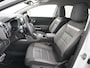 Citroën C5 Aircross SUV Business Plus 130 pk Automaat | Navigatie | Achteruitrijcamera | Parkeersensoren Voor en Achter | Comfortstoelen | LED Koplampen | Keyless Entry/Start | Dodehoek Detectie | Trekhaak | Adaptieve Cruise Control | 18" Lichtmetalen Velgen | Apple Carplay/Android Auto |