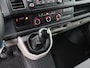 Volkswagen Transporter 2.0TDI Lang Achterdeuren | Imperiaal | Trekhaak | Airco | 3-Persoons | Betimmering | Gate Locks