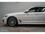 BMW 5-Serie Touring 530e xDrive M-Sport, trekhaak, leer