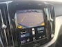 Volvo XC60 2.0 T8 Twin Engine AWD Inscription | Trekhaak | Luchtvering | Parkeersensoren V+A | Parkeercamera | Stuur en stoelverwarming | Memory bestuurderstoel | Schuif/kantel panoramadak |
