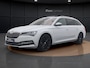 Skoda Superb Combi 1.4 TSI iV Laurin&Klement | Pano dak | Leder | Trekhaak | 19"| Stoelventilatie-/Verwarming | Navigatie | Camera |