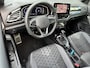 Volkswagen T-Roc 1.5 TSI 150pk DSG R-Line | Camera | Carplay | Dode hoek | Elek. Achterklep | Rijklaar incl. garantie