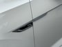 Volkswagen T-Roc 1.5 TSI 150pk DSG R-Line | Camera | Carplay | Dode hoek | Elek. Achterklep | Rijklaar incl. garantie