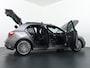 Mercedes-Benz A-klasse 180 Star Edition AMG Line | Panorama - Schuifdak | Multibeam Led | Sfeerverlichting | Voorstoelen Verwarmd | Cruise Control | DAB+ Radio | Achteruitrijcamera