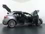 Mercedes-Benz A-klasse 180 Star Edition AMG Line | Panorama - Schuifdak | Multibeam LED Koplampen | Sfeerverlichting | Voorstoelen Verwarmd | Cruise Control | DAB+ Radio | Achteruitrij Camera