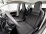 Volkswagen Up! 1.0 Sportline (5-DEURS, AIRCO, BLUETOOTH, GETINT GLAS, NIEUWE APK, SPORTSTOELEN, START/STOP, NIEUWSTAAT)