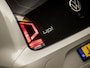 Volkswagen Up! 1.0 Sportline (5-DEURS, AIRCO, BLUETOOTH, GETINT GLAS, NIEUWE APK, SPORTSTOELEN, START/STOP, NIEUWSTAAT)