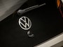 Volkswagen Up! 1.0 Sportline (5-DEURS, AIRCO, BLUETOOTH, GETINT GLAS, NIEUWE APK, SPORTSTOELEN, START/STOP, NIEUWSTAAT)