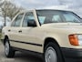 Mercedes-Benz 200-Serie 200-500 230 E