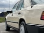 Mercedes-Benz 200-Serie 200-500 230 E
