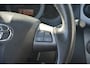 Toyota RAV4 2.0 VVTi Dynamic 2WD Zeer complete RAV 4 onderhoudshistorie compleet aanwezig laatste beurt bij 155000km met oa key less navigatie leren bekleding camera pdc trekhaak stoelverwarming elektr verstelbare stoel lmv.