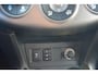 Toyota RAV4 2.0 VVTi Dynamic 2WD Zeer complete RAV 4 onderhoudshistorie compleet aanwezig laatste beurt bij 155000km met oa key less navigatie leren bekleding camera pdc trekhaak stoelverwarming elektr verstelbare stoel lmv.