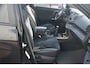 Toyota RAV4 2.0 VVTi Dynamic 2WD Zeer complete RAV 4 onderhoudshistorie compleet aanwezig laatste beurt bij 155000km met oa key less navigatie leren bekleding camera pdc trekhaak stoelverwarming elektr verstelbare stoel lmv.