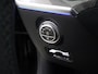 Mercedes-Benz C-klasse 180 AMG Line Night pakket | 19 inch multispaaks | Panoramadak | High Performance Lights |