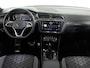 Volkswagen Tiguan R-Line 1.5 TSI 150 PK DSG | LED Matrix IQ | Keyless | Trekhaak | Achteruitrijcamera | Adaptieve Cruise Control |